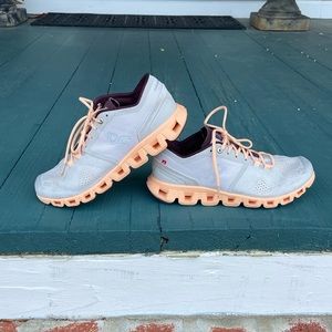 On Running On Cloud shoes. Women’s size 8